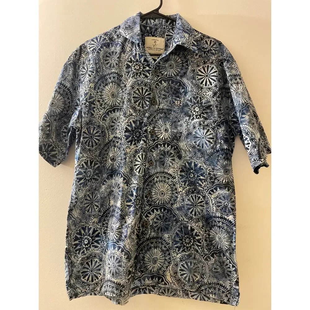 Artisans‎ Outfitters Mens Size Medium Button Down Shirt 100% Cotton Blue Print